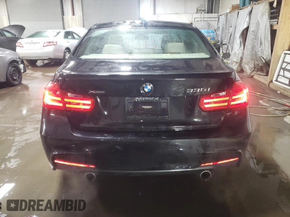 2015 BMW 3 Series 335i xDrive z VIN WBA3B9C55FF589682, wystawiony jako Copart lot #49249045 z przebiegiem 80 172 mil mil oraz Szkoda całkowita • Salvage title. Historia ofert i sprzedaży dostępna na DreamBid. Obrazek 6.