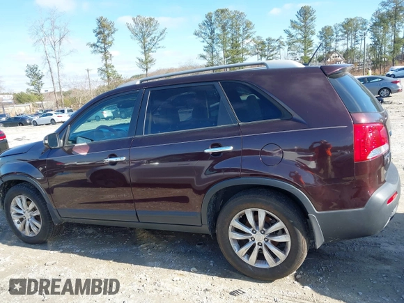 2011 Kia Sorento EX with VIN 5XYKU3A12BG089184, listed as a IAAI auction lot 41145941 with 111,597 mi miles. Bid and sale history available at carsss.com. Image 14.