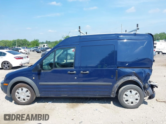 2012 Ford Transit Connect XLT z VIN NM0LS7BN7CT093544, wystawiony jako IAAI lot #42602776 z przebiegiem 195 522 mil mil oraz . Historia ofert i sprzedaży dostępna na DreamBid. Obrazek 15.