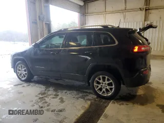 2016 Jeep Cherokee Latitude with VIN 1C4PJLCB9GW189779, listed as a Copart auction lot 47960975 with 166,466 mi miles and Salvage Title. Bid and sale history available at carsss.com. Image 2.