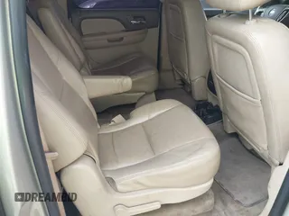 2010 Chevrolet Suburban LTZ with VIN 1GNUCKE05AR173031, listed as a IAAI auction lot 41729084 with 254,790 mi miles and . Bid and sale history available at DreamBid. Image 8.