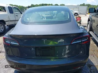 2023 Tesla Model 3 z VIN 5YJ3E1EA7PF413311, wystawiony jako IAAI lot #42442055 z przebiegiem 25 270 mil mil oraz . Historia ofert i sprzedaży dostępna na DreamBid. Obrazek 16.