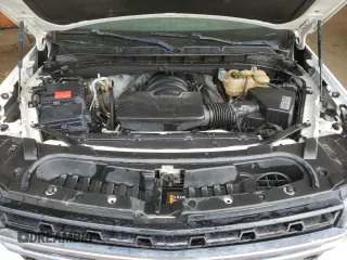 2021 Chevrolet Suburban LS with VIN 1GNSKBKDXMR303892, listed as a Copart auction lot 60840085 with 385,639 mi miles and Clean title. Bid and sale history available at DreamBid. Image 12.
