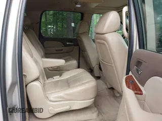 2008 GMC Yukon XL SLT 4SB with VIN 1GKFC16J28R107117, listed as a IAAI auction lot 42094539 with 197,311 mi miles and . Bid and sale history available at carsss.com. Image 8.