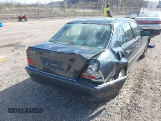 1998 Mercedes-Benz C 230/260/280/320 with VIN WDBHA23G2WA646839, listed as a IAAI auction lot 41983171 with 176,887 mi miles and . Bid and sale history available at carsss.com. Image 6.