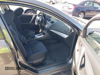 2011 Mazda Mazda3 s Sport with VIN JM1BL1U66B1431878, listed as a IAAI auction lot 41991974 with 44,302 mi miles. Bid and sale history available at carsss.com. Image 5.