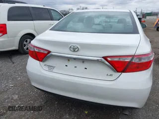 2017 Toyota Camry XLE with VIN 4T1BF1FK4HU737479, listed as a IAAI auction lot 41835243 with 168,173 mi miles. Bid and sale history available at carsss.com. Image 16.