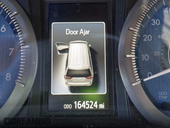 2017 Toyota Sienna XLE Auto Access Seat with VIN 5TDYZ3DC2HS778209, listed as a IAAI auction lot 42225530 with 164,524 mi miles and . Bid and sale history available at DreamBid. Image 15.