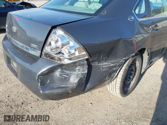 2008 Chevrolet Impala LS z VIN 2G1WB58K381310577, wystawiony jako IAAI lot #41977761 z przebiegiem 134 170 mil mil oraz . Historia ofert i sprzedaży dostępna na DreamBid. Obrazek 6.