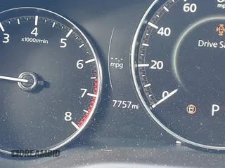 2024 Mazda CX-30 S Preferred z VIN 3MVDMBCM4RM681739, wystawiony jako IAAI lot #41788291 z przebiegiem 7 757 mil mil oraz . Historia ofert i sprzedaży dostępna na DreamBid. Obrazek 15.