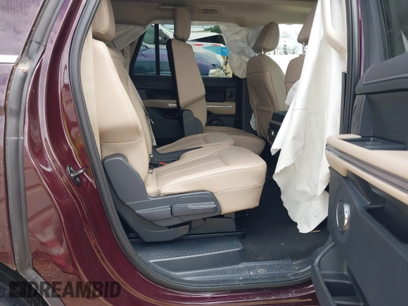 2024 Ford Expedition Max Limited с VIN 1FMJK1K80REA42655, выставлен на аукционе IAAI как лот 42190897 с пробегом 18 445 миль миль и . История ставок и продаж доступна на DreamBid. Изображение 8.