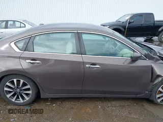 2016 Nissan Altima S with VIN 1N4AL3APXGC266407, listed as a IAAI auction lot 41727634 with 127,936 mi miles and . Bid and sale history available at DreamBid. Image 14.