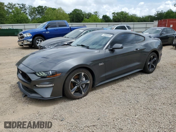 2018 Ford Mustang GT z VIN 1FA6P8CF8J5125570, wystawiony jako Copart lot #53959305 z przebiegiem 92 588 mil mil oraz Szkody całkowita. Historia ofert i sprzedaży dostępna na DreamBid. Obrazek 1.