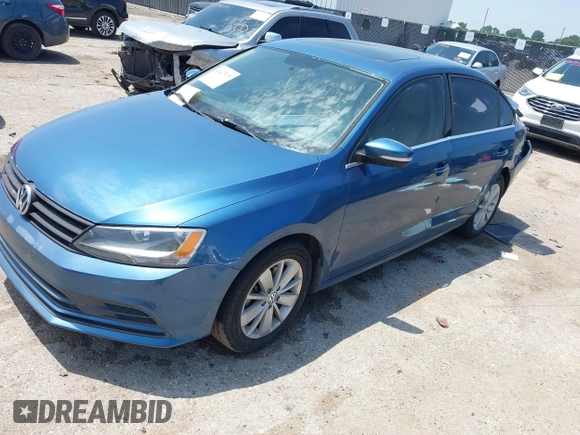 2015 Volkswagen Jetta SE with VIN 3VWD17AJ3FM260636, listed as a IAAI auction lot 42423975 with 129,377 mi miles and . Bid and sale history available at DreamBid. Image 17.