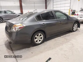 2009 Nissan Altima 2.5 S with VIN 1N4AL21E19N495686, listed as a IAAI auction lot 42158801 with 202,923 mi miles. Bid and sale history available at carsss.com. Image 4.