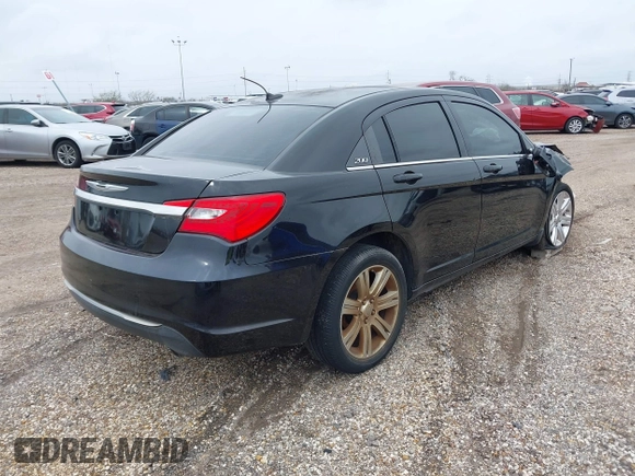 2011 Chrysler 200 Touring with VIN 1C3BC1FG2BN613385, listed as a IAAI auction lot 41381218 with 118,926 mi miles. Bid and sale history available at carsss.com. Image 4.
