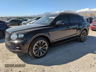 2021 Bentley Bentayga V8 z VIN SJAAM2ZV2MC032781, wystawiony jako Copart lot #50601785 z przebiegiem 42 950 mil mil oraz Szkoda całkowita • Salvage title. Historia ofert i sprzedaży dostępna na DreamBid. Obrazek 1.
