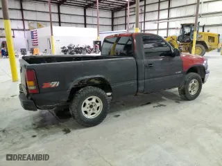 2000 Chevrolet Silverado 1500 with VIN 1GCEK14W0YZ202333, listed as a Copart auction lot 79273364 with 225,242 mi miles and Non Repairable. Bid and sale history available at carsss.com. Image 3.