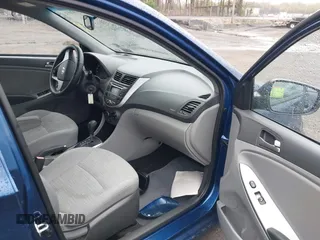 2016 Hyundai Accent SE with VIN KMHCT4AE1GU122712, listed as a IAAI auction lot 42026974 with 82,756 mi miles. Bid and sale history available at carsss.com. Image 5.
