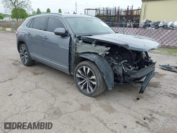 2021 Volkswagen Atlas SEL Premium R-Line с VIN 1V2FE2CA0MC223881, выставлен на аукционе IAAI как лот 42257435 с пробегом 81 674 миль миль и . История ставок и продаж доступна на DreamBid. Изображение 1.
