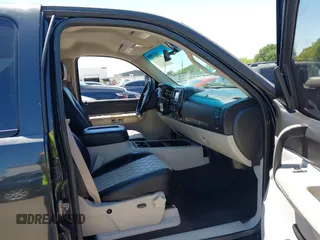 2009 Chevrolet Silverado 1500 LT with VIN 3GCEK23M59G190316, listed as a IAAI auction lot 42087025 with 175,998 mi miles and . Bid and sale history available at DreamBid. Image 5.