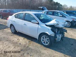 2019 Nissan Versa SV z VIN 3N1CN7AP4KL802692, wystawiony jako IAAI lot #41491391 z przebiegiem Nie podano mil oraz . Historia ofert i sprzedaży dostępna na DreamBid. Obrazek 1.