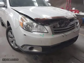 2010 Subaru Outback Prem All-Weathr/Pwr Moon with VIN 4S4BRBGC9A3350863, listed as a IAAI auction lot 41856758 with 101,457 mi miles. Bid and sale history available at carsss.com. Image 6.