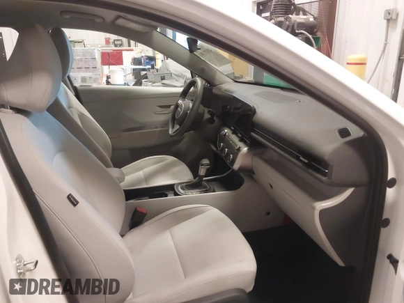 2024 Hyundai Kona SE with VIN KM8HA3AB5RU121514, listed as a IAAI auction lot 41431094 with 5,382 mi miles. Bid and sale history available at carsss.com. Image 5.