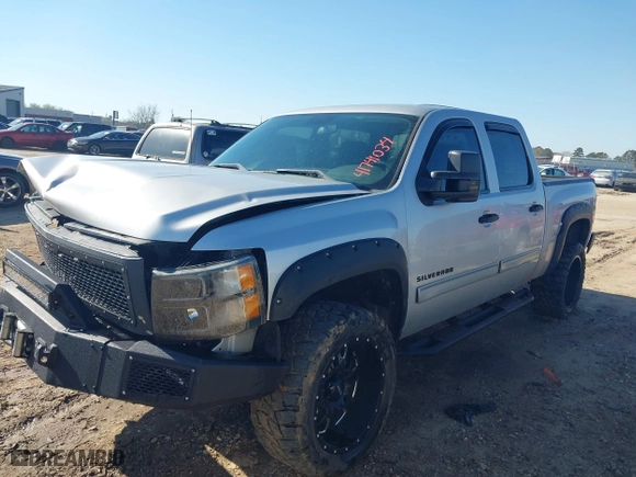 2011 Chevrolet Silverado 1500 LT with VIN 3GCPKSEA4BG110005, listed as a IAAI auction lot 41741034 with 212,110 mi miles. Bid and sale history available at carsss.com. Image 17.