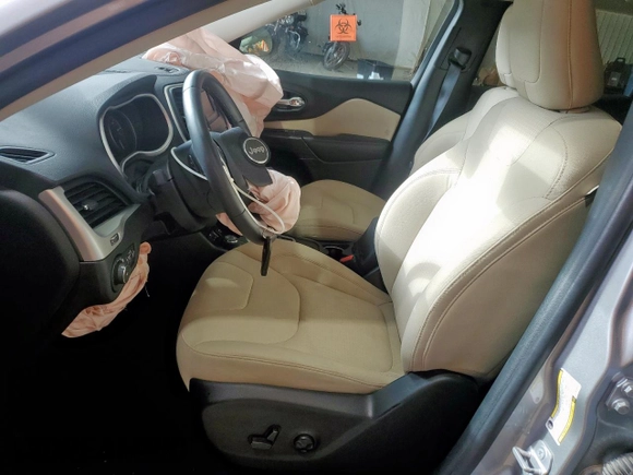 2016 Jeep Cherokee Latitude with VIN 1C4PJMCBXGW168154, listed as a Copart auction lot 61371545 with Not provided miles and Salvage title. Bid and sale history available at DreamBid. Image 7.