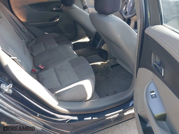 2014 Chevrolet Impala LS with VIN 2G11Y5SL3E9209885, listed as a IAAI auction lot 40714570 with 131,544 mi miles. Bid and sale history available at carsss.com. Image 8.