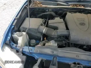 2018 Toyota Tacoma SR5 с VIN 5TFAZ5CN7JX065614, выставлен на аукционе Copart как лот 84872725 с пробегом 127 334 миль миль и Списание • Salvage title. История ставок и продаж доступна на DreamBid. Изображение 15.