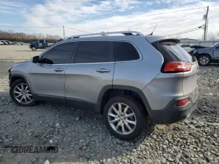 2014 Jeep Cherokee Limited with VIN 1C4PJLDS4EW172769, listed as a Copart auction lot 45952695 with 200,446 mi miles and Salvage Title. Bid and sale history available at carsss.com. Image 2.