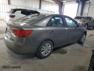 2010 Kia Forte EX with VIN KNAFU4A29A5047230, listed as a Copart auction lot 52601125 with 181,784 mi miles and Clean Title. Bid and sale history available at carsss.com. Image 3.