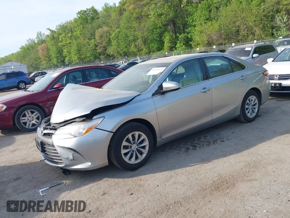 2017 Toyota Camry XLE z VIN 4T1BF1FK8HU376791, wystawiony jako IAAI lot #42114379 z przebiegiem 54 319 mil mil oraz . Historia ofert i sprzedaży dostępna na DreamBid. Obrazek 2.