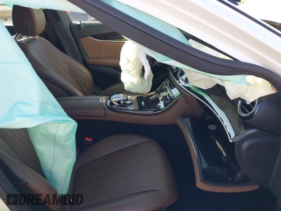 2019 Mercedes-Benz E 300 с VIN WDDZF4JB3KA515414, выставлен на аукционе IAAI как лот 38868239 с пробегом 61 449 миль миль и . История ставок и продаж доступна на DreamBid. Изображение 5.