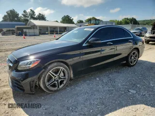 2020 Mercedes-Benz C 300 z VIN 55SWF8EB7LU327985, wystawiony jako Copart lot #61616505 z przebiegiem 53 370 mil mil oraz Szkoda całkowita • Salvage title. Historia ofert i sprzedaży dostępna na DreamBid. Obrazek 1.