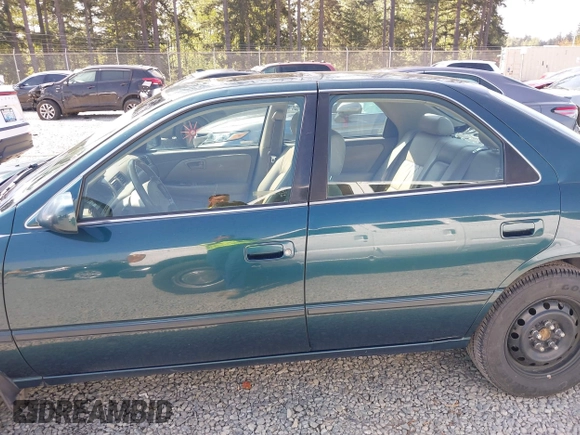 1998 Toyota Camry LE z VIN JT2BF28K4W0101312, wystawiony jako IAAI lot #42116546 z przebiegiem 365 712 mil mil oraz . Historia ofert i sprzedaży dostępna na DreamBid. Obrazek 14.