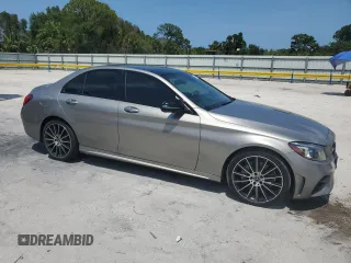 2019 Mercedes-Benz C 300 with VIN 55SWF8EB3KU283708, listed as a Copart auction lot 58890595 with 131,525 mi miles and Non repairable. Bid and sale history available at DreamBid. Image 4.