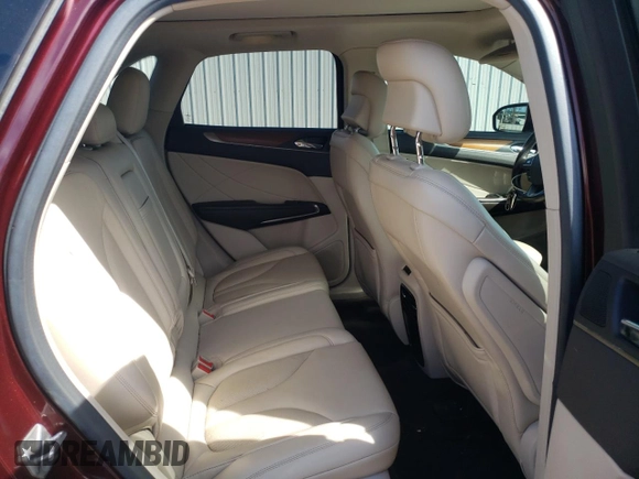 2017 Lincoln MKC Select с VIN 5LMCJ2D93HUL32378, выставлен на аукционе Copart как лот 54201715 с пробегом 96 992 миль миль и Списание • Salvage title. История ставок и продаж доступна на DreamBid. Изображение 10.