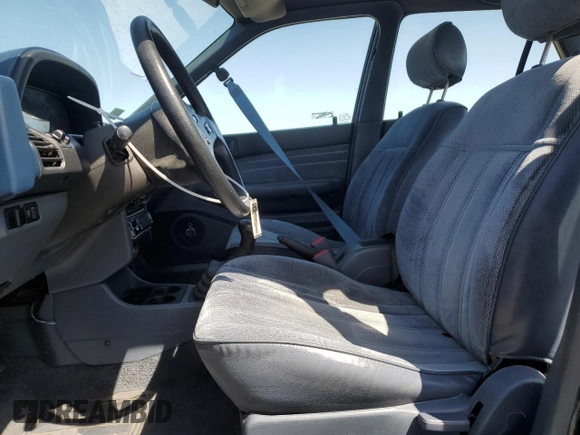 1993 Ford Escort с VIN 3FAPP13J4PR117875, выставлен на аукционе Copart как лот 52543615 с пробегом 90 866 миль миль и Списание • Salvage title. История ставок и продаж доступна на DreamBid. Изображение 7.