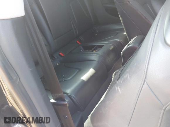 2013 Audi A5 Prestige z VIN WAUVFAFR7DA046521, wystawiony jako IAAI lot #42070806 z przebiegiem 247 945 mil mil oraz . Historia ofert i sprzedaży dostępna na DreamBid. Obrazek 8.