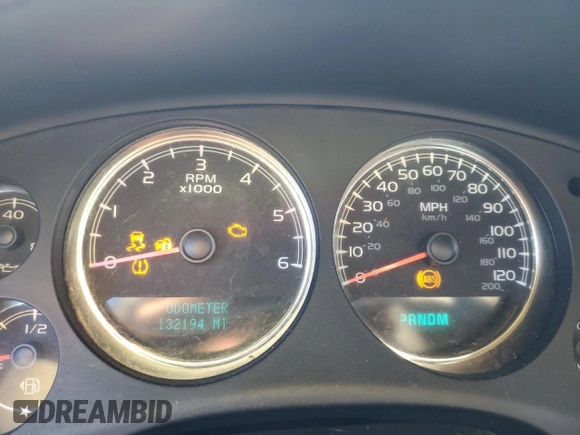 2013 Chevrolet Avalanche LS z VIN 3GNMCEE02DG245728, wystawiony jako Copart lot #56335735 z przebiegiem 132 194 mil mil oraz Szkoda całkowita • Salvage title. Historia ofert i sprzedaży dostępna na DreamBid. Obrazek 9.