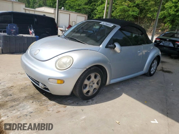 2003 Volkswagen Beetle GLS z VIN 3VWCK21Y33M326199, wystawiony jako Copart lot #54796685 z przebiegiem 142 574 mil mil oraz Szkoda całkowita • Salvage title. Historia ofert i sprzedaży dostępna na DreamBid. Obrazek 1.