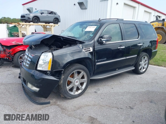 2009 Cadillac Escalade z VIN 1GYFC23249R116363, wystawiony jako IAAI lot #39887498 z przebiegiem 140 095 mil mil oraz . Historia ofert i sprzedaży dostępna na DreamBid. Obrazek 16.