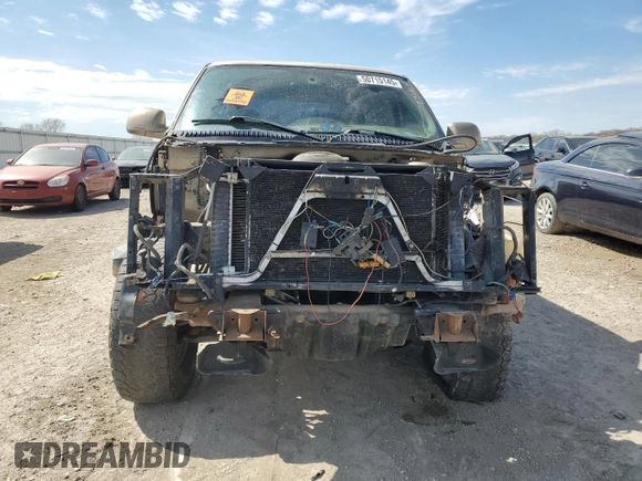 2005 Chevrolet Silverado 1500 with VIN 1GCEK19V85E114620, listed as a Copart auction lot 50715145 with 218,235 mi miles and Salvage Title. Bid and sale history available at carsss.com. Image 5.