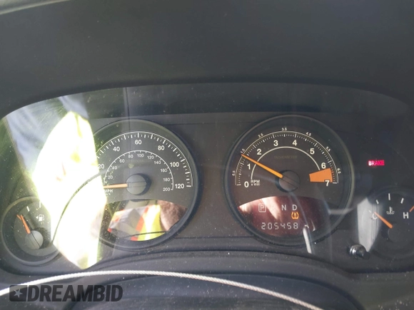 2014 Jeep Patriot Sport with VIN 1C4NJPBB4ED916030, listed as a IAAI auction lot 41690863 with 205,458 mi miles. Bid and sale history available at carsss.com. Image 7.