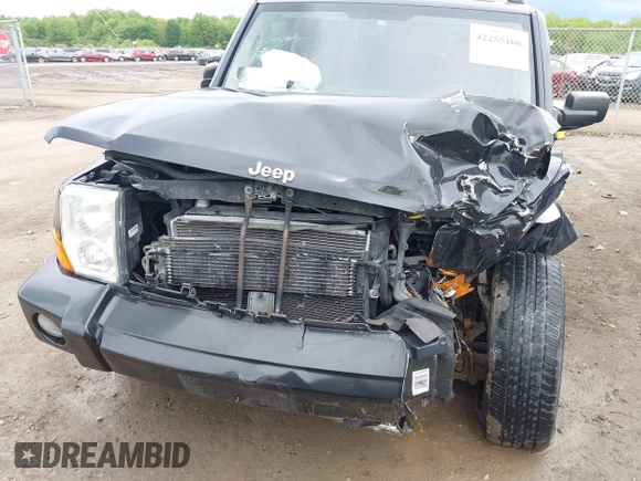 2008 Jeep Commander Limited z VIN 1J8HG58218C192517, wystawiony jako IAAI lot #42255166 z przebiegiem Nie podano mil oraz . Historia ofert i sprzedaży dostępna na DreamBid. Obrazek 6.