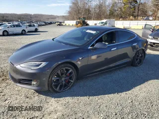 2019 Tesla Model S 100D z VIN 5YJSA1E49KF300356, wystawiony jako Copart lot #43312715 z przebiegiem 81 915 mil mil oraz Szkoda całkowita • Salvage title. Historia ofert i sprzedaży dostępna na DreamBid. Obrazek 1.