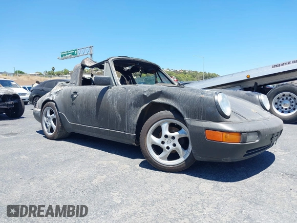 1988 Porsche 911 z VIN WP0EB0917JS161351, wystawiony jako IAAI lot #39908257 z przebiegiem Nie podano mil oraz . Historia ofert i sprzedaży dostępna na DreamBid. Obrazek 1.